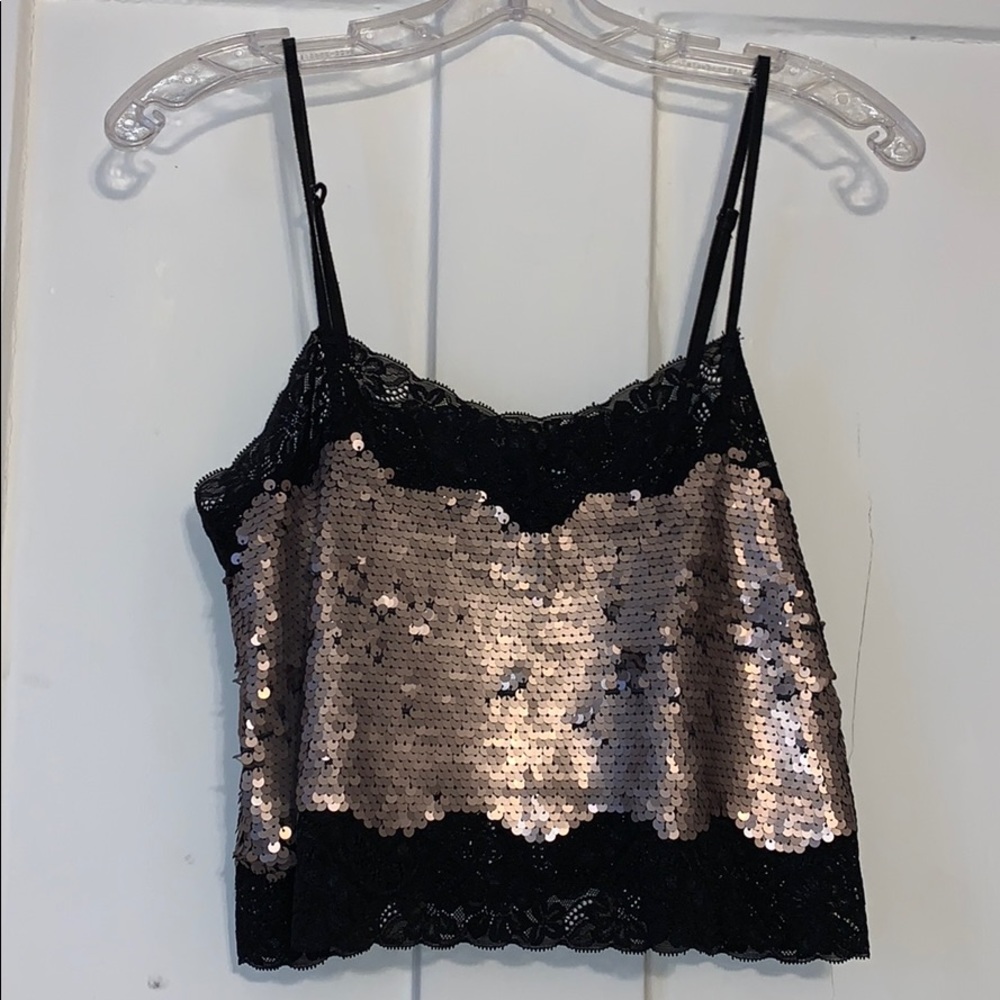 Cropped sequin Express top